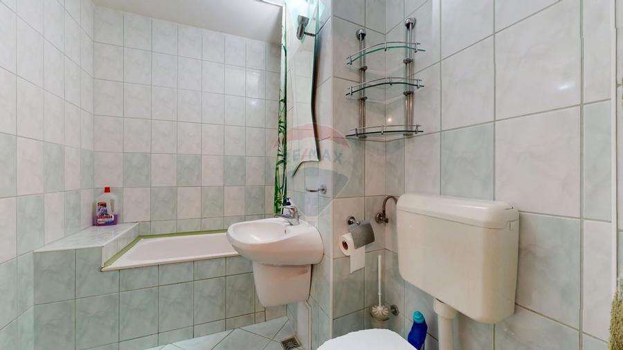 De închiriat: Apartament 3 camere – Str. Nicopole, Brașov