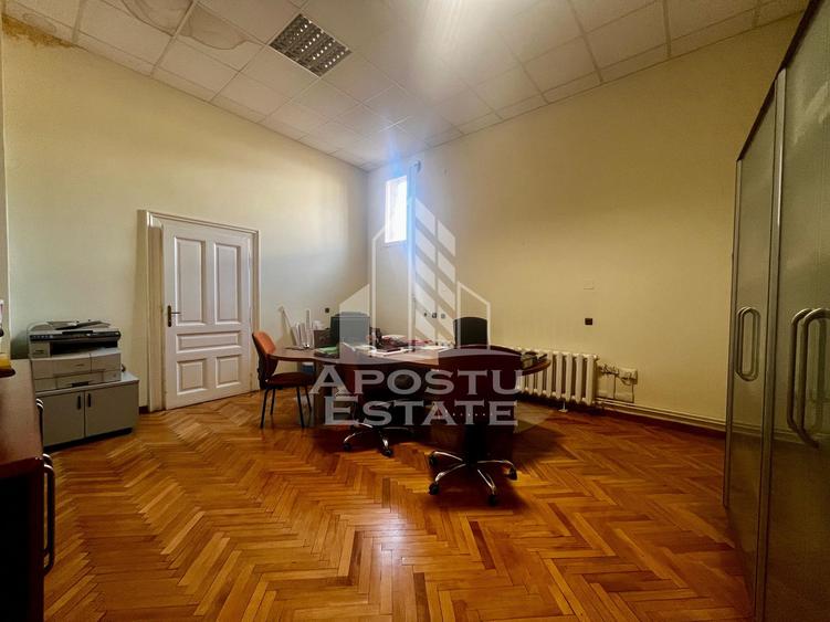 Apartament cu 5 camere,zona Ultracentral