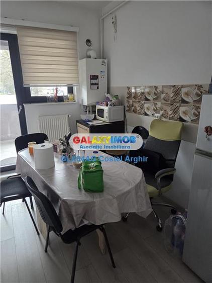 Vindem ap cu 3 cam dec parter mobilat office, central Craiovei