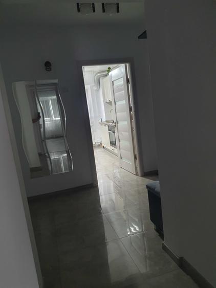 TOMIS III 3 CAMERE ETAJ 2 600 EURO TERMEN LUNG