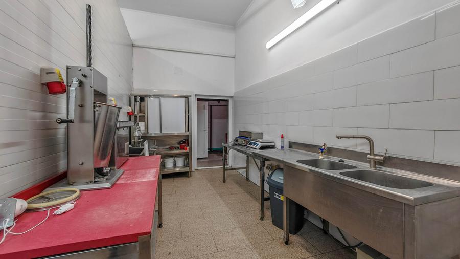 Spațiu comercial complet echipat pentru măcelărie / carmangerie