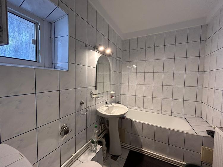 Apartament 2 camere decomandat, Radu Negru.