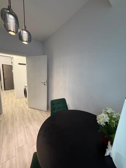 Apt. 2 cam,bloc 2022,Rotar Park 2,Militari,zona Metro-Mc Donald,10 min. metrou