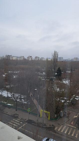 Particular închirie ap 2 camere et6 zona tineretului cu loc de parcare, 550 eur