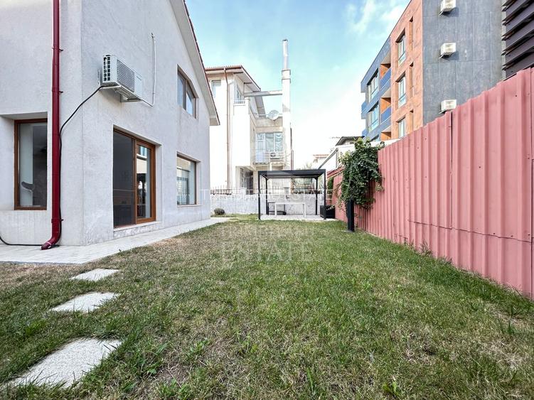 Vilă P+1 Mamaia Nord | 308 mp | 6 Camere | 6 băi | 6 locuri de parcare