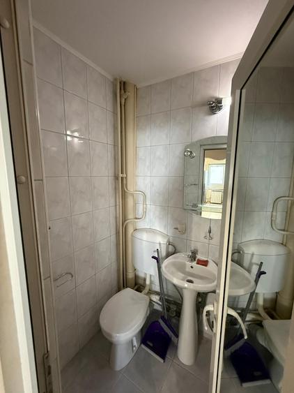 3 camere D- Zona Garii- Rapa Galbena- etaj 3 - 70 mp - 170000 euro