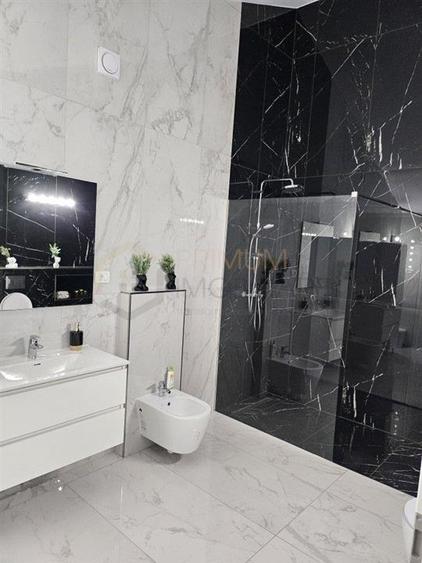 GIROC - Penthouse superb - Piscina privata - Parcare subterana - LIFT