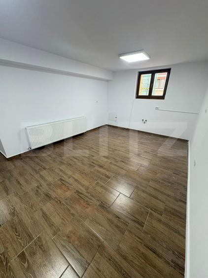 Spatiu de birouri, zona centrala