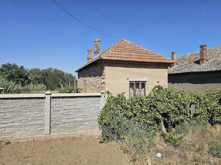 Casa de vânzare +Pământuri - 4