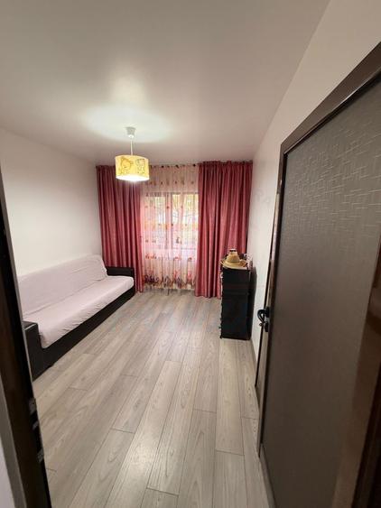 🏛️ De închiriat 3 camere, Siderurgistilor, 550 Euro/luna