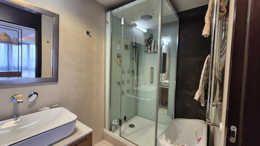 APARTAMENT 4 CAMERE DE ÎNCHIRIAT IANCU NICOLAE
