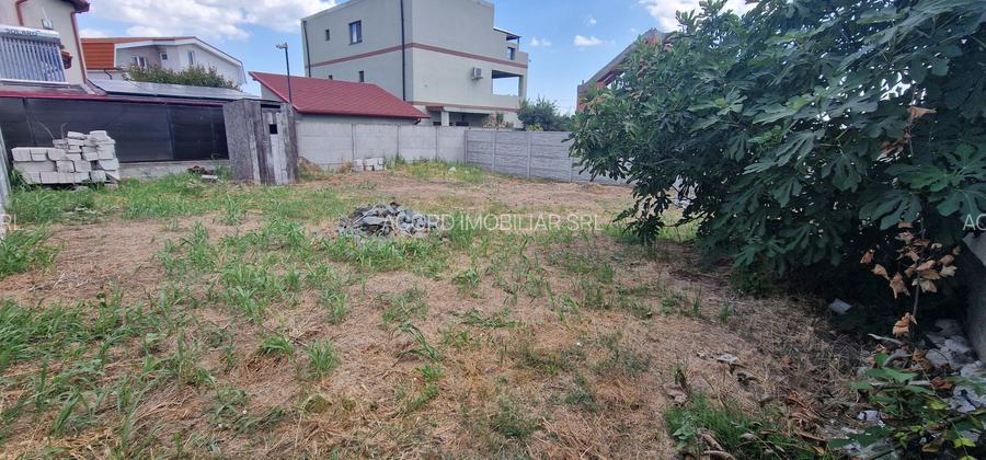 Vila P+1, zona linistita, pentru doua famili. - 22