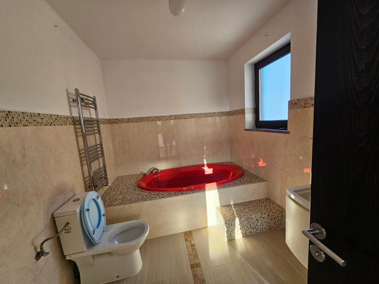 Casă individuală P+2, 5 camere, teren 390 mp – Otopeni