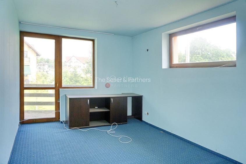 Investitie Pensiune 12 camere - 8