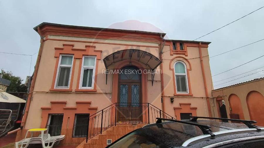 Casă cu piscină de vânzare în zona Piața Centrală Galați - 26