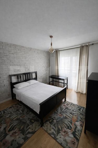 Apartament 4 camere, decomandat, 82 mp, 2 bai, etaj intermediar, Manastur