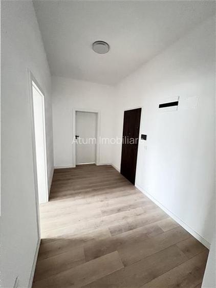 Apartament cu 3 camere decomandate debara si balcon in Sibiu - 8