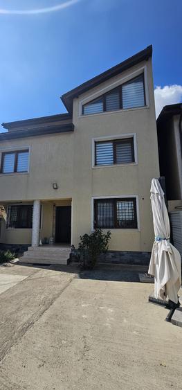 Vila P+1+M / Totul nou ,ne locuita