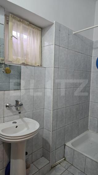 Casa 6 camere, 227 mp, teren 444 mp, zona Nord