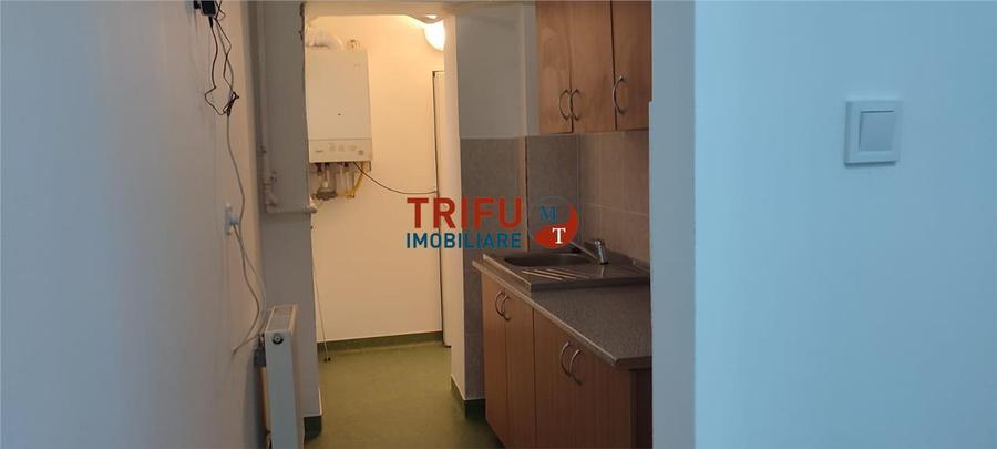 Spatiu comercial 4 camere de vanzare in Cetate