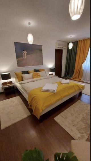 Calea Plevne-Carrefour Orhideea -Casa 7 camere