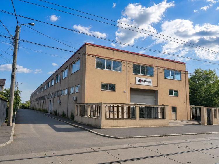 Hala industriala de vanzare, Bucuresti, sector 4. Oportunitate de investitie