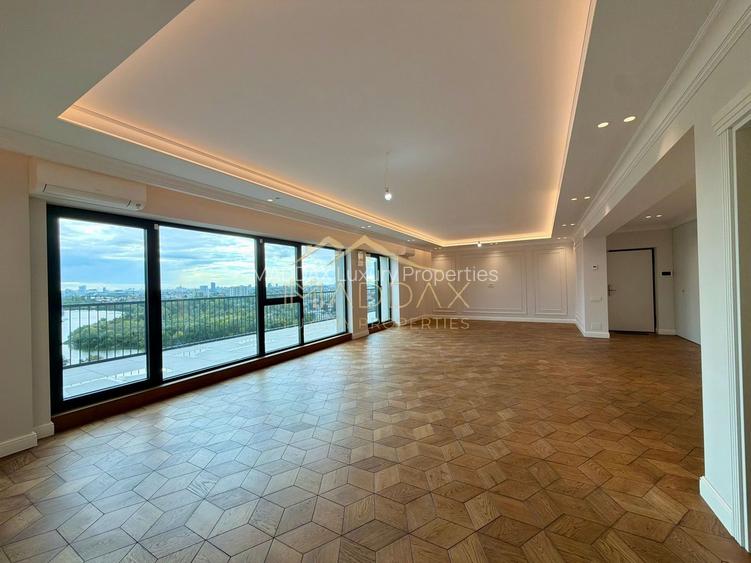 Penthouse cu 4 camere // terasă 70 mp / 200 mp / 3 parking / Straulesti