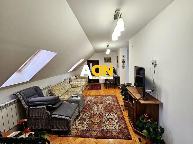 Casa 6 camere, 715 mp teren, langa Cetatea Alba Carolina