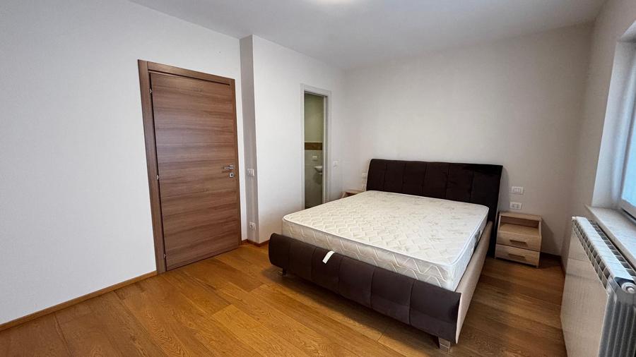 VANZARE VILA TIP DUPLEX - MOBILATA SI UTILATA - ZONA MIHAI BRAVU