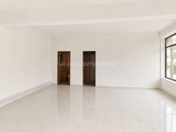 DE INCHIRIAT - renovat - parter si etajul 1 - stradal - 5