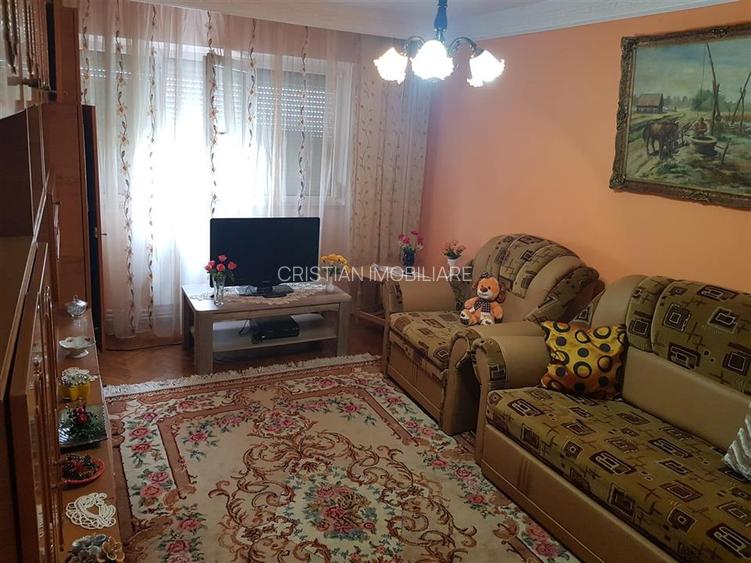 3 camere, decomandat, SEMIMOBILAT, 68 mp, GARII - 2