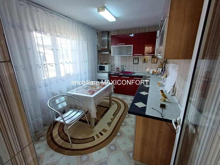 Vanzare casa, P+1-Imobiliare MAXICONFORT