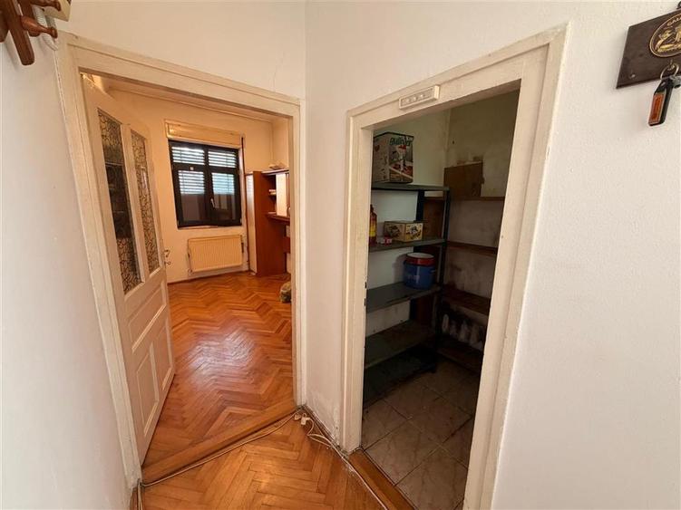 Doua case individuale, 680 mp teren. zona Aurel Vlaicu, Brasov