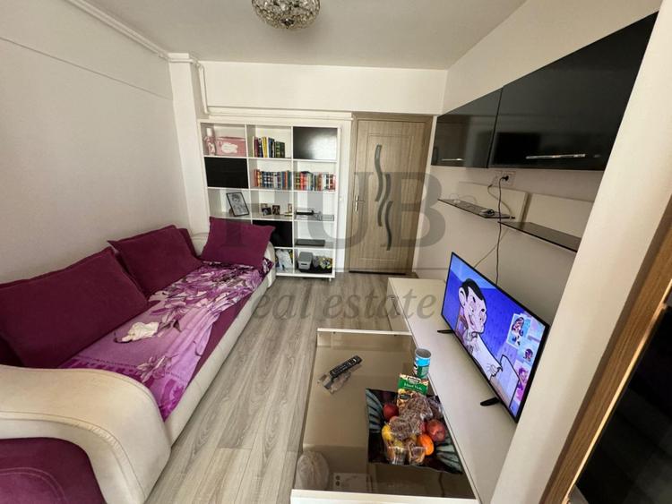 Apartament cu 2 camere de vanzare-bloc nou-cartier fiald