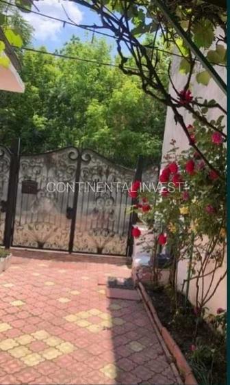 Casa cu garaj, individuala, langa metrou, intersectia Piata Muncii - 5