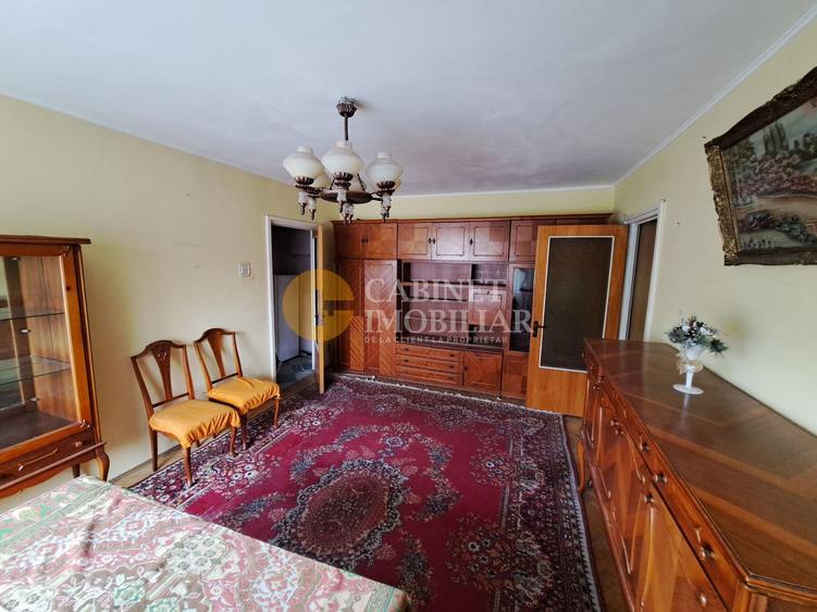 100 mp Ultra-Central: Apartament 4 Camere pe Bd. Independenței (Fără Risc)