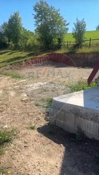 Teren intravilan +casă de vacantă– zonă turistică Transapuseana - 3