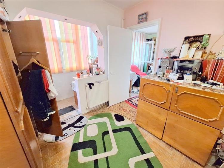Apartament 2 camere, cu centrala proprie, Bacau