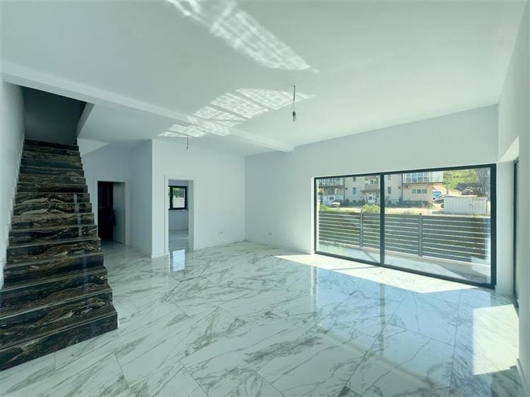 Duplex Bucium, 4 camere, zona linistita