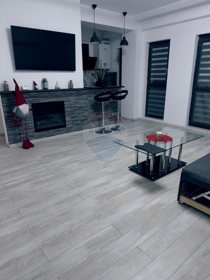 Apartament de lux 65 mp cu terasă și parcare – Strada Renașterii