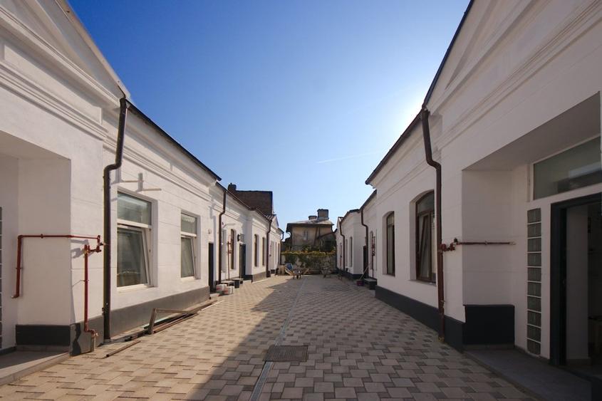 Apartament 2 camere Calea Calarasilor cu gradina