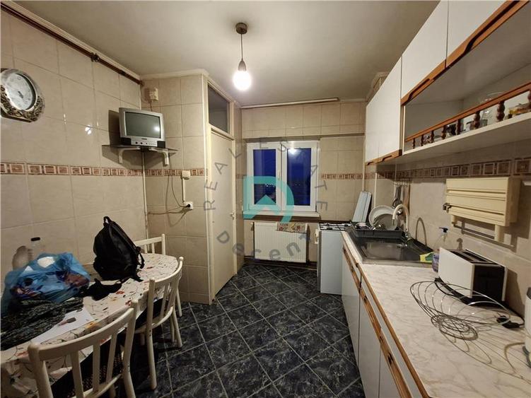 Apartament 3 camere Judetean, Brasov