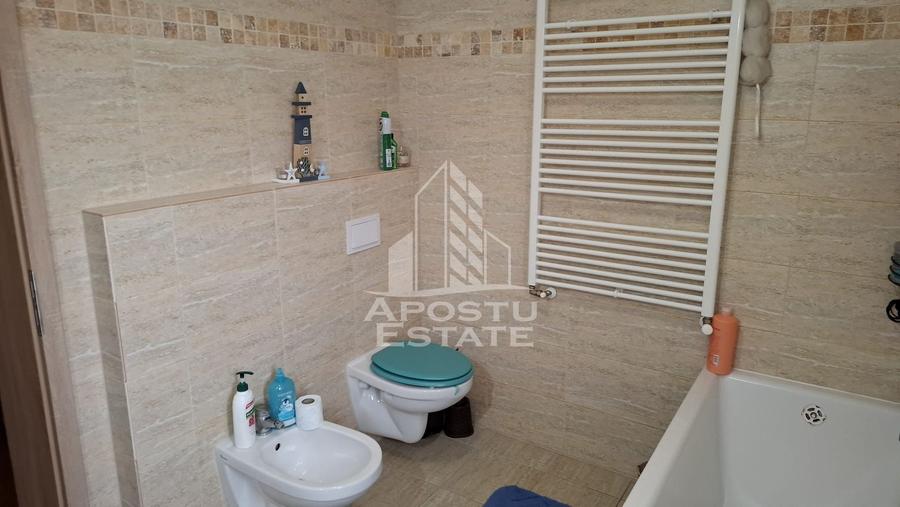Duplex în Mosnita Noua situat în apropiere de drumul principal.