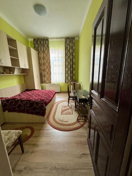 Apartament cu 4 camere decomandat în Kogălniceanu