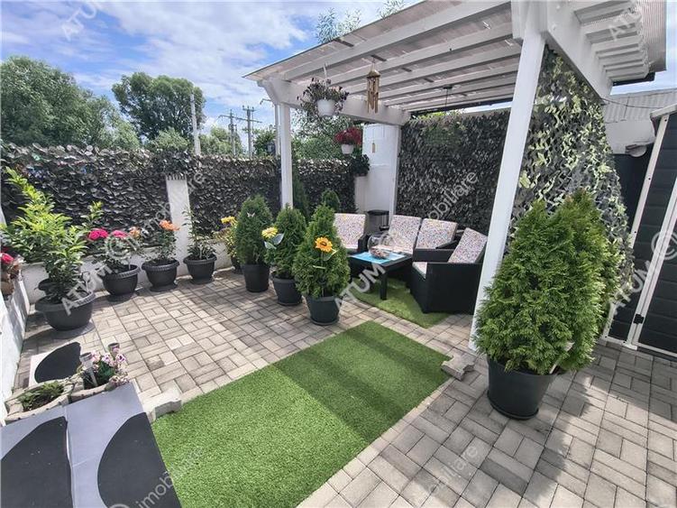 Apartament cochet cu 3 camere, gradina si 3 parcari in zona Selimbar