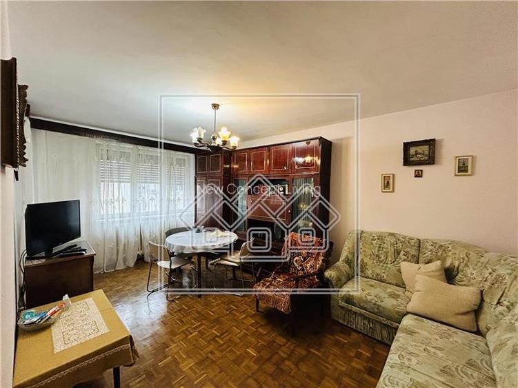 Ap cu 3 camere, balcon, Zona Strand, la cheie, zona buna - 3