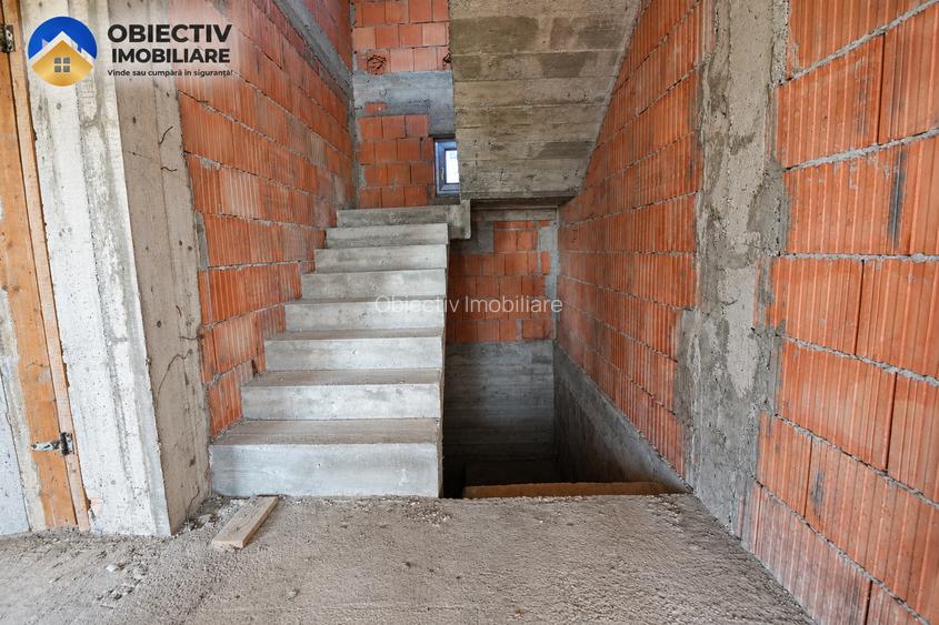 Vila la rosu si teren 500 mp de vânzare , Zona Fermelor - 12