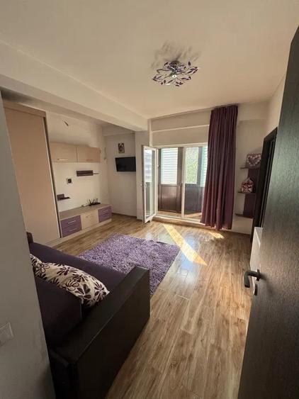 Garsoniera Dobroesti Str Marului Etaj 2/5 40 Mp cu Balcon