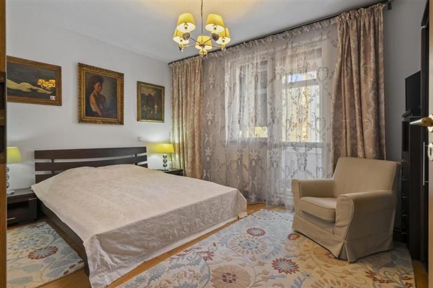 Apartament spatios in proximitatea Parcului Cismigiu / Parcare subterana