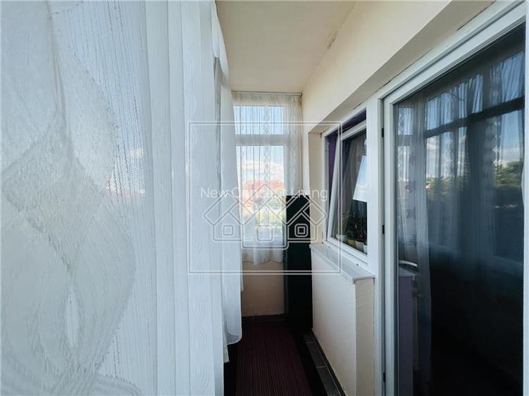 Ap mobilat si utilat, 2 camere, balcon, etaj 1/3 - Valea Aurie - 9